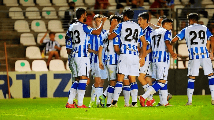 周日011法甲：斯特拉斯堡主场欲巩固欧战席位，梅斯残阵出击保级命悬一线